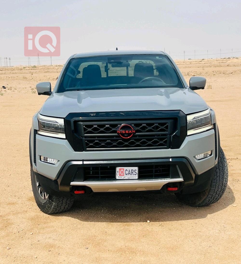 نيسان فرونتر